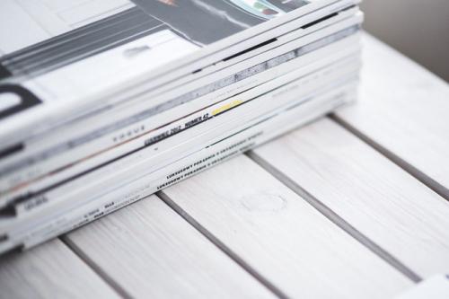 湖北成人高考准考证可以代领吗?